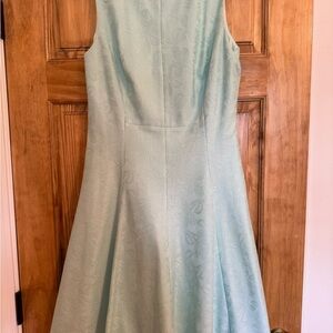 Elegant Mint Green Sleeveless Dress